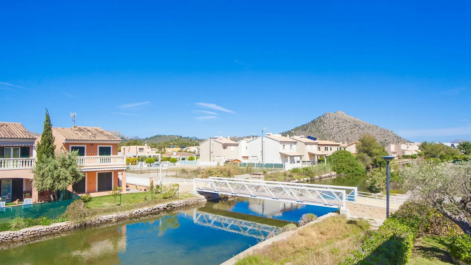 Que Bo Villa Alcudia